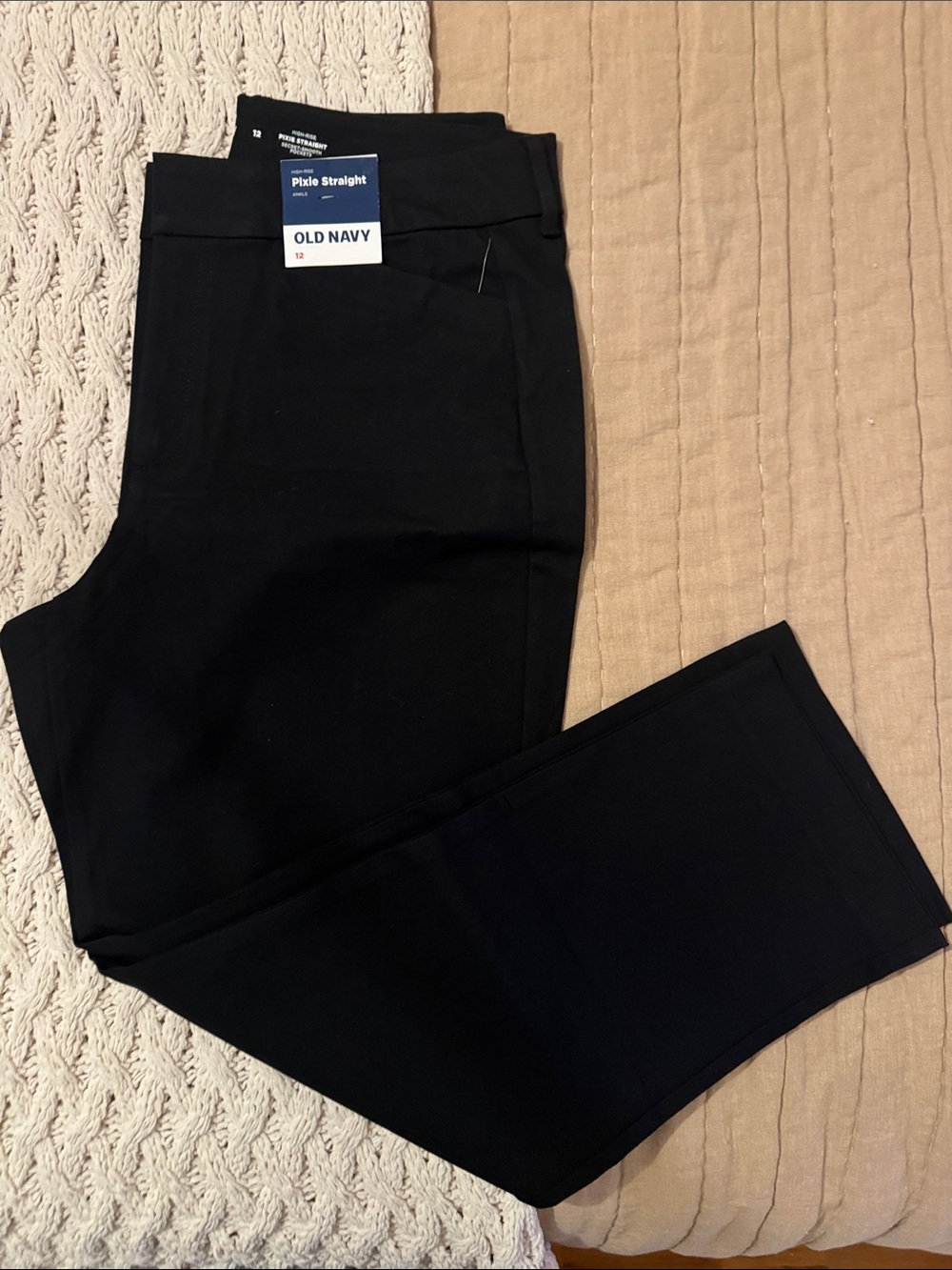 Old Navy Womens Black Pixie High Rise Straight Pants